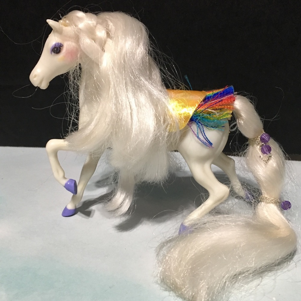 ENCHANTED KINGDOM HORSES 90s GYPSY w/ Rainbow Pad